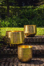 Cache-pot martelé en laiton doré finition mate – Ø36 cm