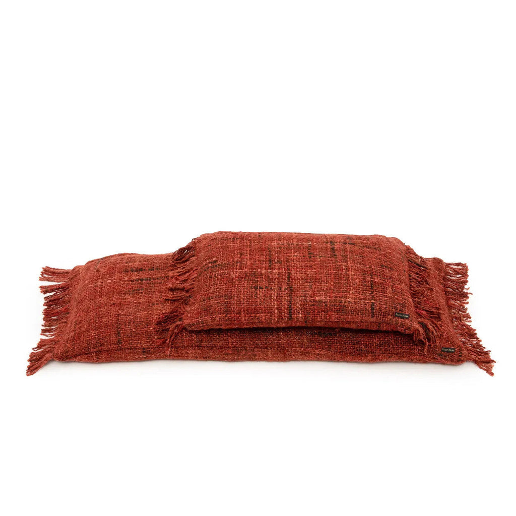 Housse de coussin rouge cerise à franges – 35x100 cm