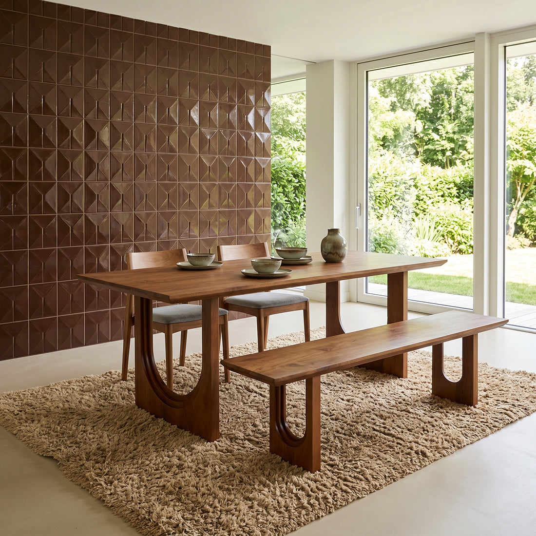 Table à manger manguier brun pieds U bords arrondis – 180x90 cm