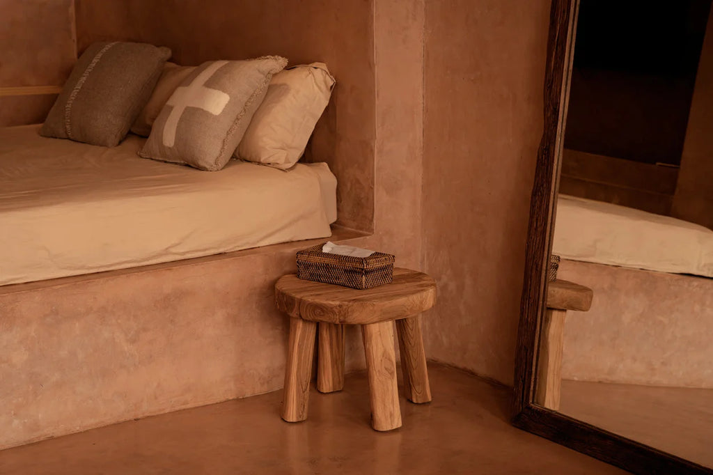 Tabouret en bois rustique à 4 pieds solides et plateau rond naturel