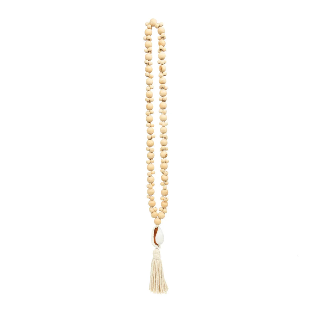 Collier coquillage perles bois blanc écru à pendentif pompon
