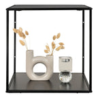 Vase céramique crème avec découpe circulaire, épi de blé doré, sur étagère murale cube 36x36x36 cm