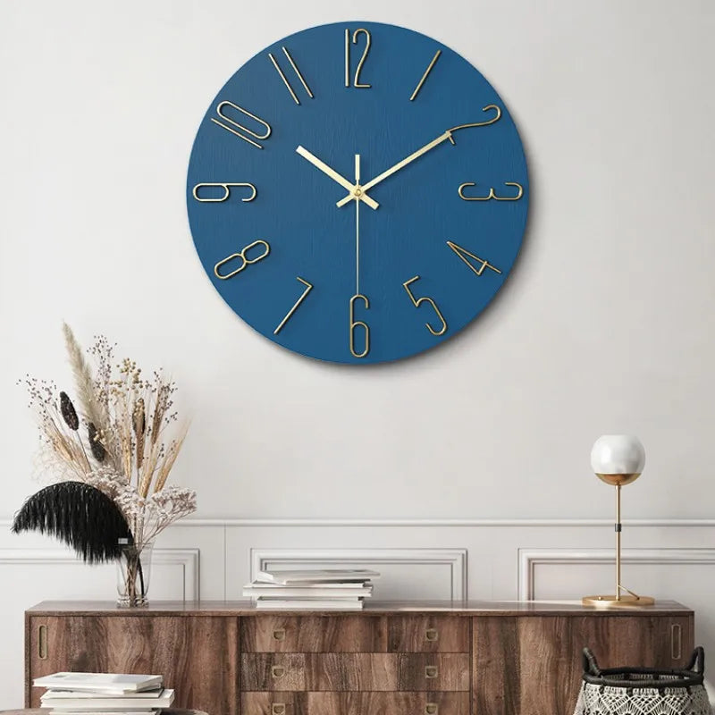 Horloge murale design moderne dans un salon