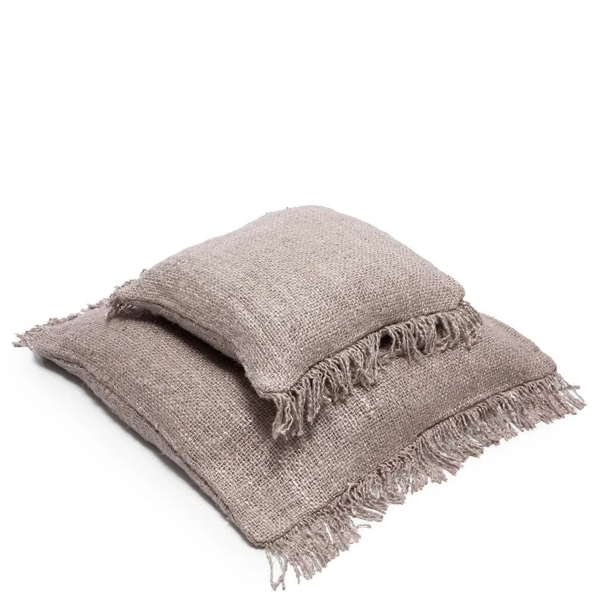 Deux coussins en toile de jute beige avec franges, 60x60 cm, style cocooning et naturel