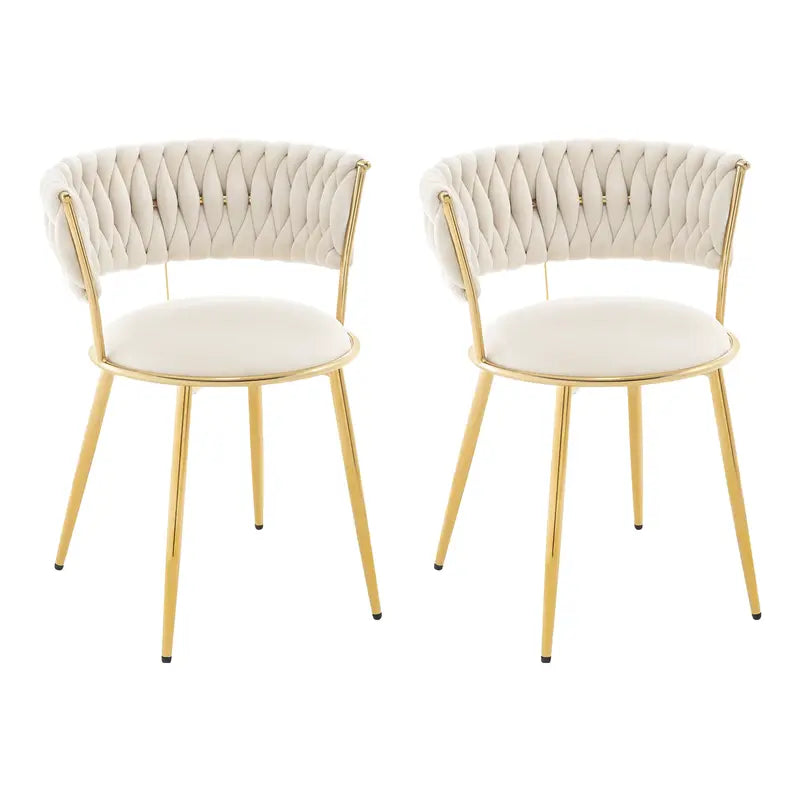 Lot de 2 chaises en velours crème avec pieds dorés sur fond blanc