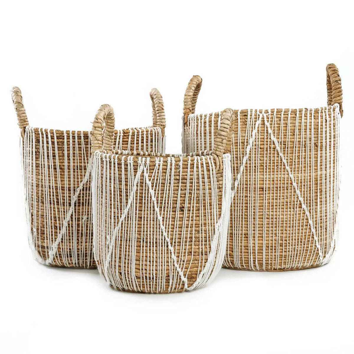 Panier en macramé cylindrique en jonc de mer naturel et blanc avec poignées – H45 cm