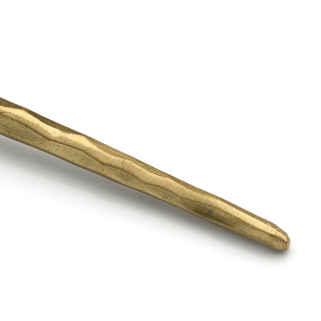 Bâtonnet à cheveux en laiton doré avec finition martelée, style chopstick