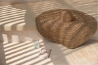 Chapeau oversize en jacinthe d’eau ondulée naturel, Ø85 cm