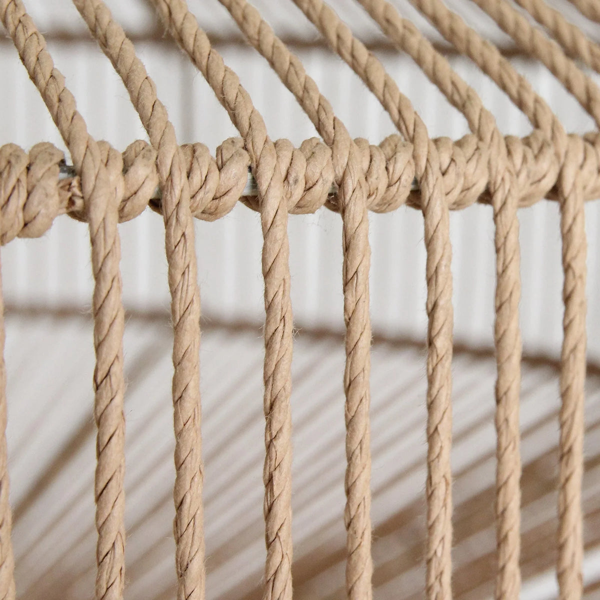 Suspension en corde macramé beige sable ajourée Ø60 cm