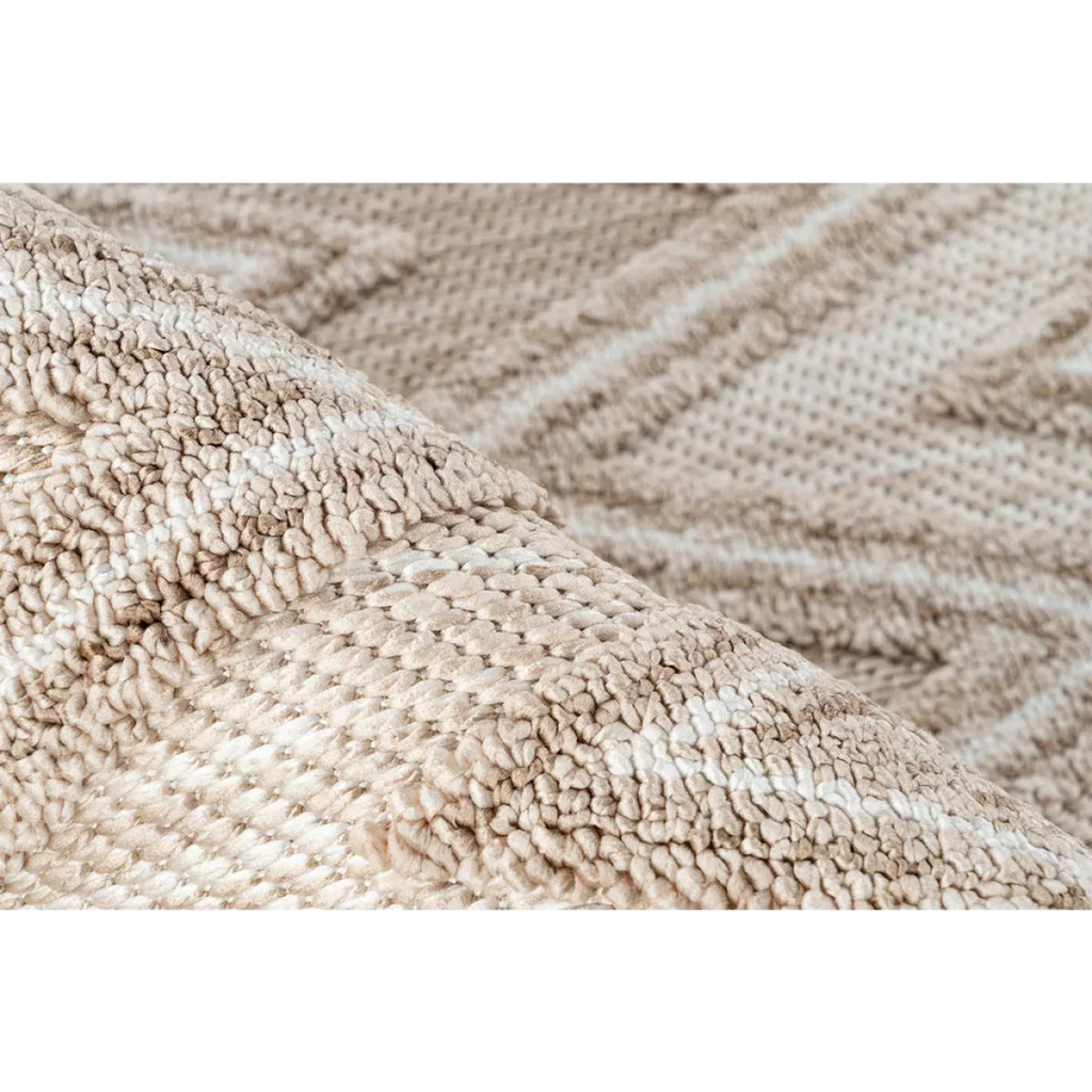 Zoom sur un tapis beige à motif géométrique en relief bouclé 160x230 cm