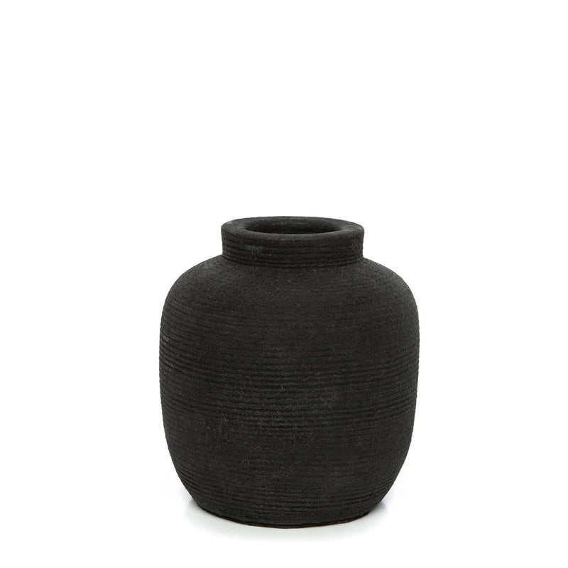 Vase en terre cuite noir à texture côtelée – H14 cm